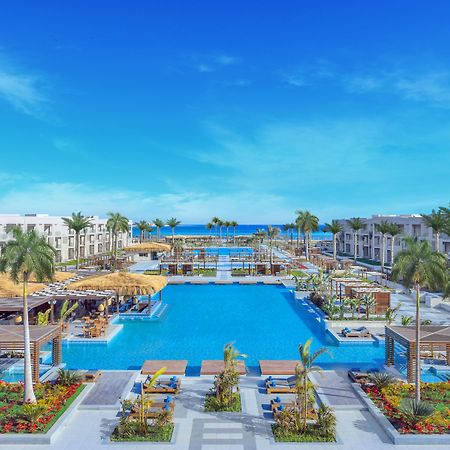 Steigenberger Resort Ras Soma Hurgada Dış mekan fotoğraf The resort's main pool