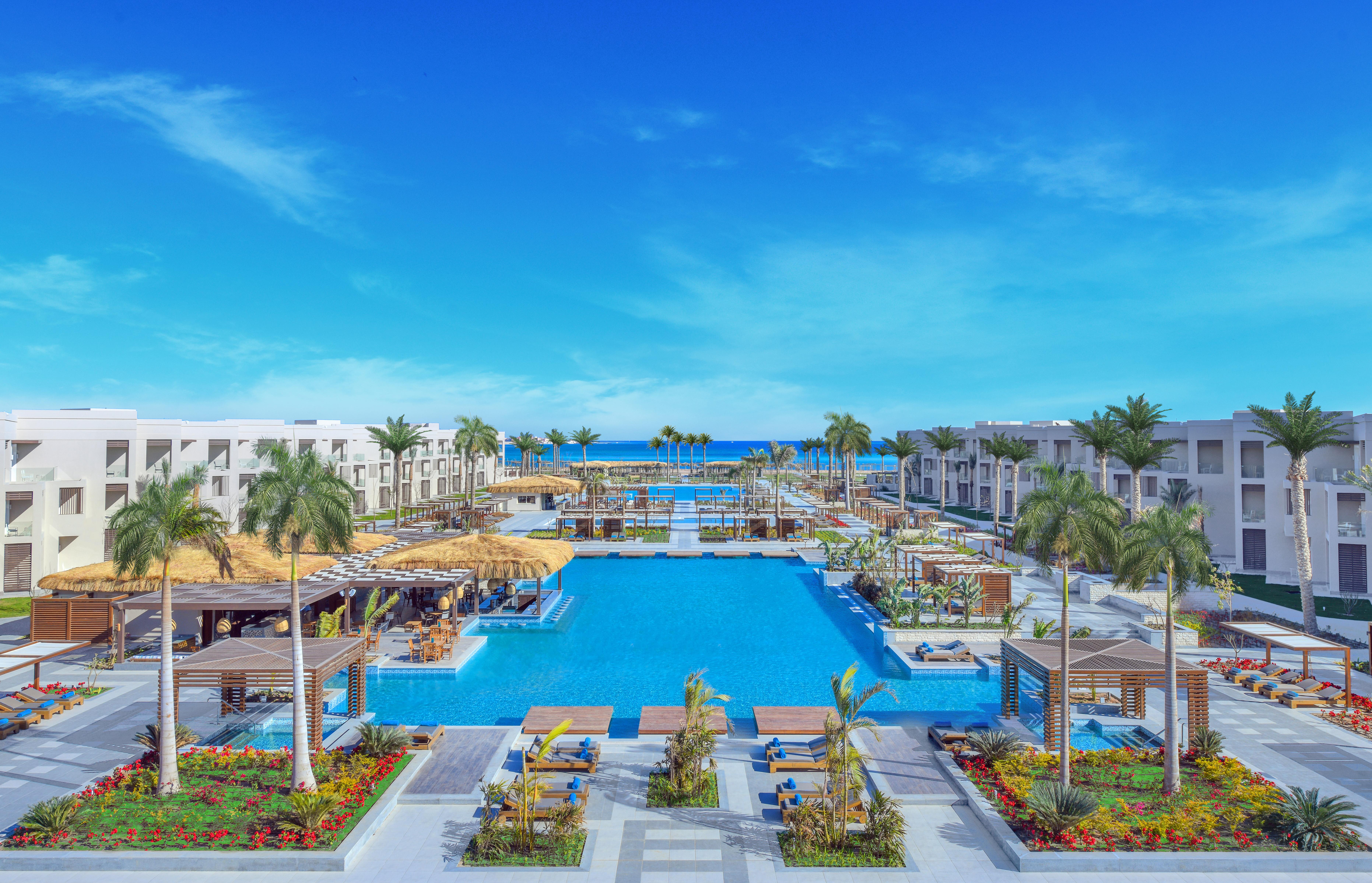 Steigenberger Resort Ras Soma Hurgada Dış mekan fotoğraf The resort's main pool